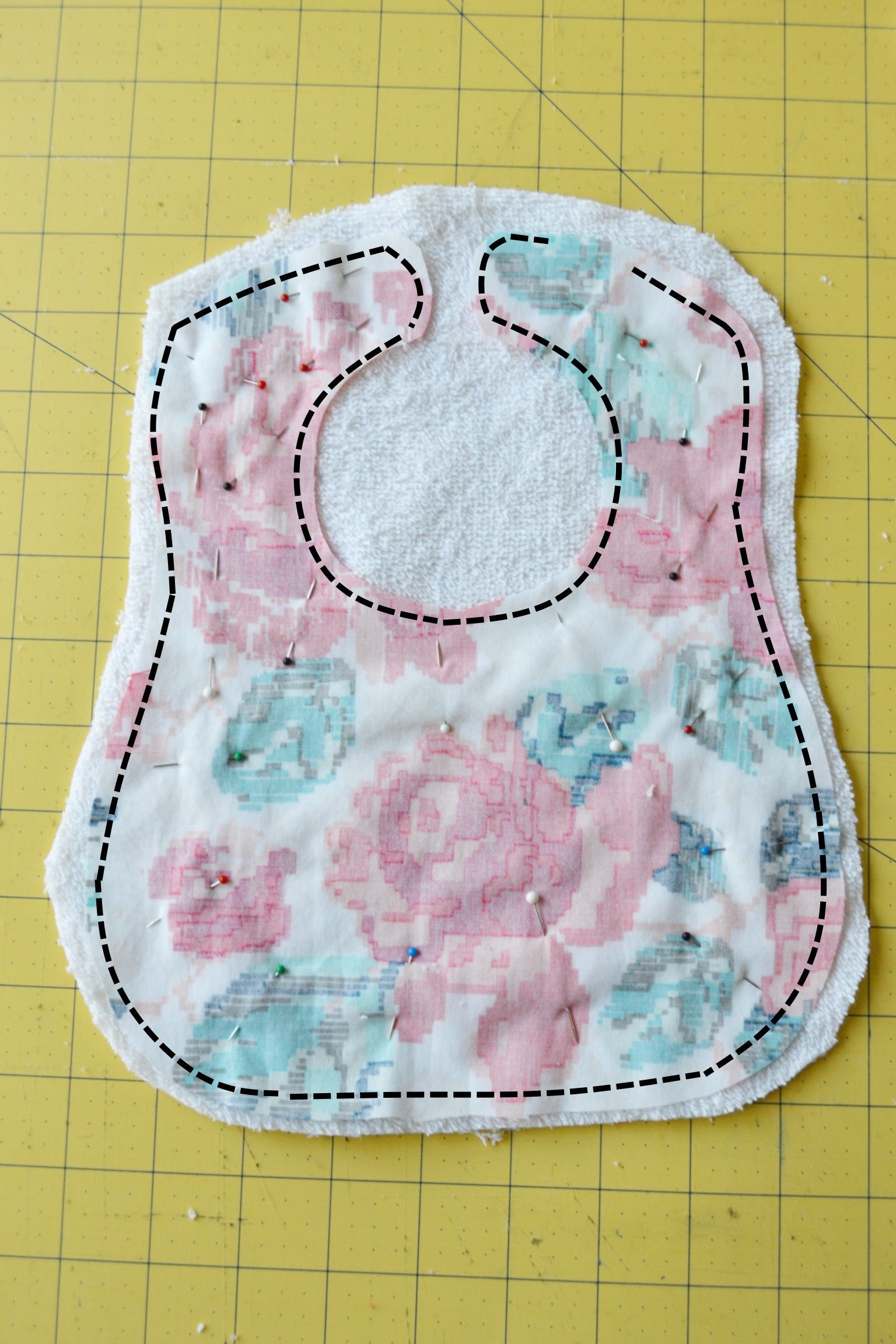 Free Printable Bib Pattern And Tutorial. Print Out This Bib Pattern - Free Printable Bib Pattern