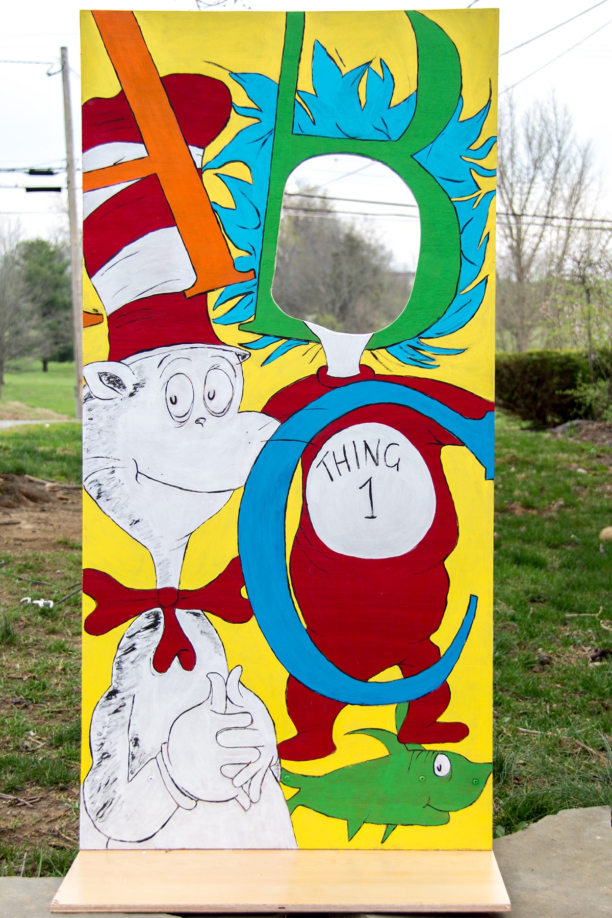 Diy Wood Dr Seuss Photo Booth Diy Wood Dr Seuss Photo Booth
